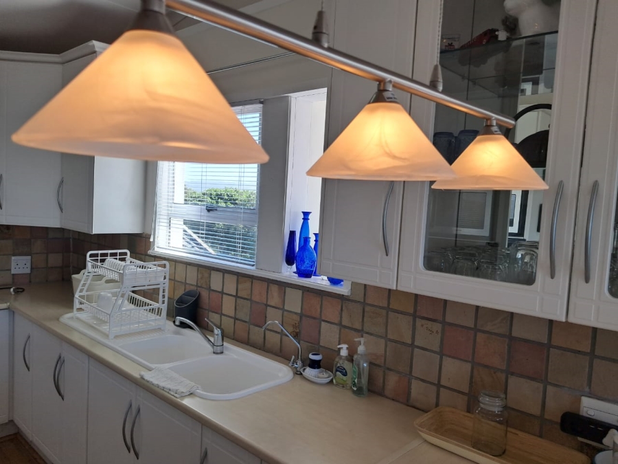 4 Bedroom Property for Sale in Bergsig Western Cape